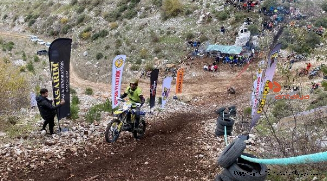 Finike'de enduro heyecanı