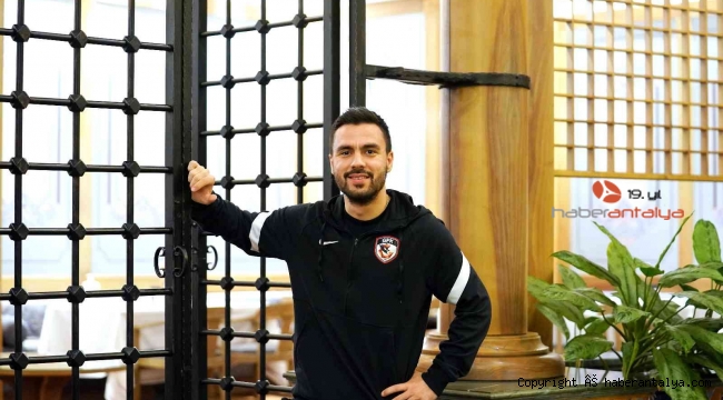 Furkan Soyalp: "Bu performansla milli takımda olmak gerçekçi değil"