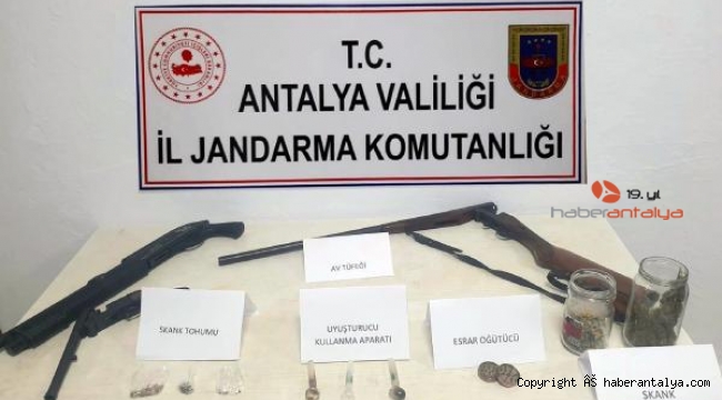 Jandarma baskınıyla yakalandı