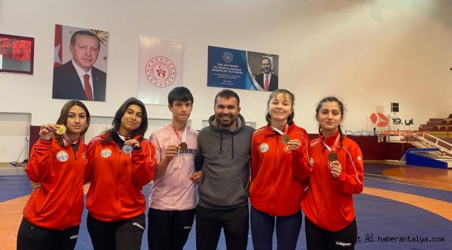 Kaş Belediyesi Güreş Takımı Antalya'da 4 birincilik aldı