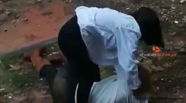 Liseli kızların kavgası kamerada
