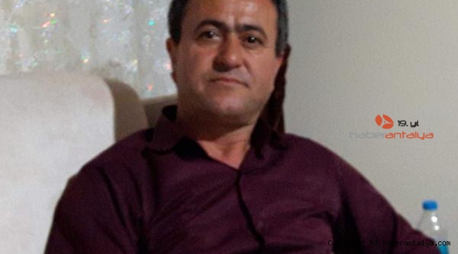 Motosikleti ile refüje çarpan sürücü kurtarılamadı