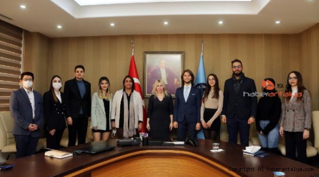Rektör Özkan Gençlik Meclisi yönetimini ağırladı