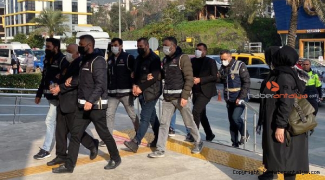 Alanya'da tefecilik ve yağma operasyonu !