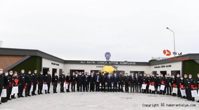 Antalya Havalimanı polis ve özel güvenlik personeli ödüllendirildi