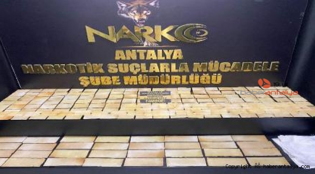 Antalya'da 10 uyuşturucu operasyonunda 17 gözaltı