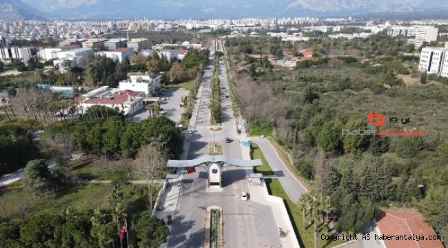 AÜ, dünya üniversiteleri arasında