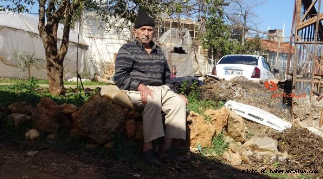 Baba ile oğluna çapayla saldırıp çevreye ateş açtı