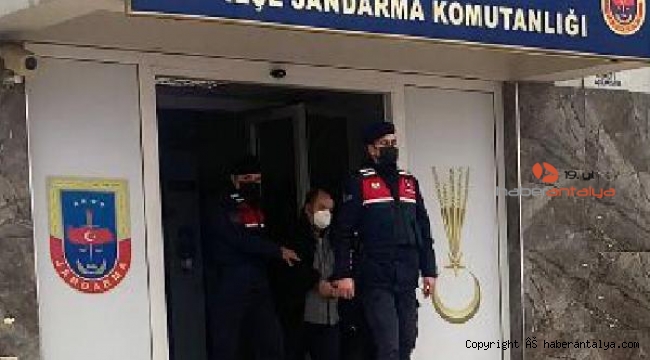 Jandarma 15 yıl 4 ay hapisle aranan hükümlüyü yakaladı