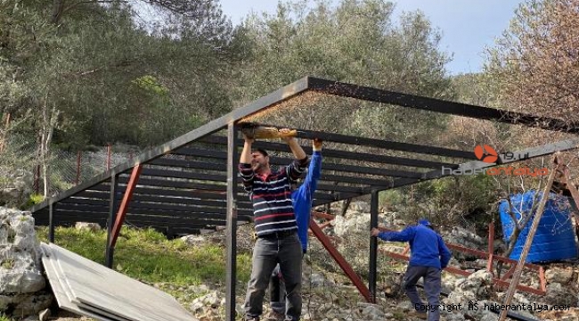 Kaş'ta kaçak yapıyla mücadele sürüyor