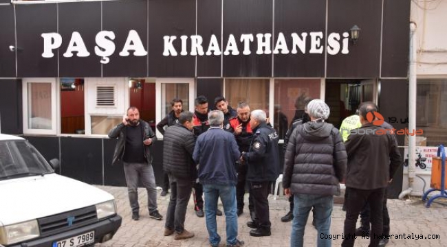 Kıraathanede pompalı tüfek dehşeti !