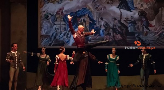 'Romeo ve Juliet' sevgililer gününe özel sahnede