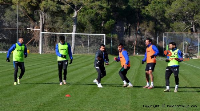 Serik Belediyespor Çorum maçı hazırlıklarını sürdürdü