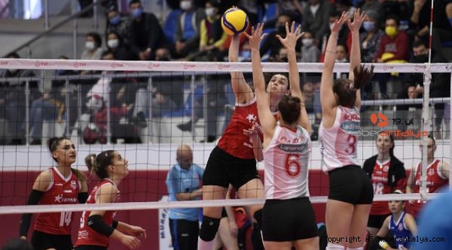 Sultanlar, lider Karşıkayı'yı yendi