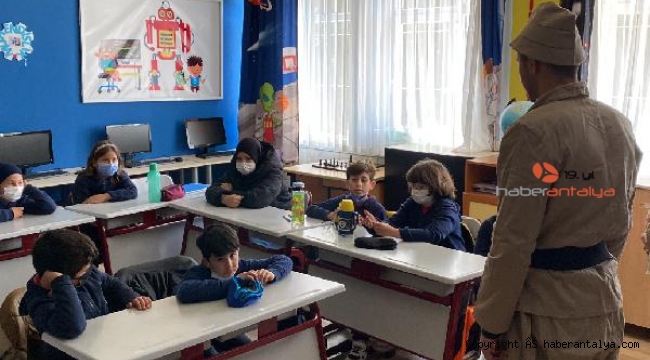 Alanya'da Çanakkale Zaferi'ne anlamlı kutlama