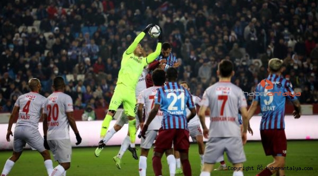 Antalyaspor, çeyrek finalde kupaya veda etti