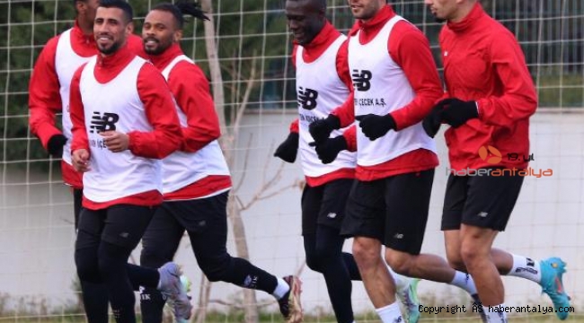 Antalyaspor, geriden gelerek sadece Trabzonspor'u yendi