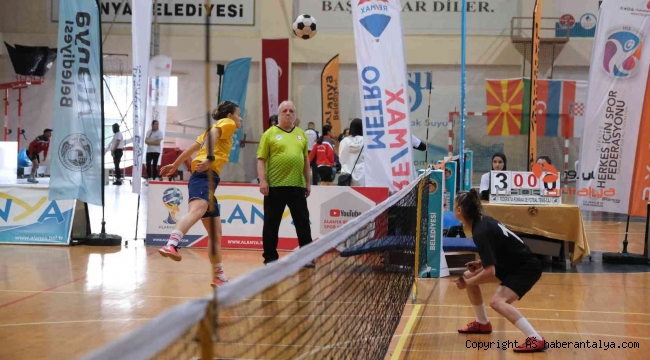 Ayak Tenisi Avrupa Festivali 6 ülkeden 82 sporcunun katılımıyla başladı
