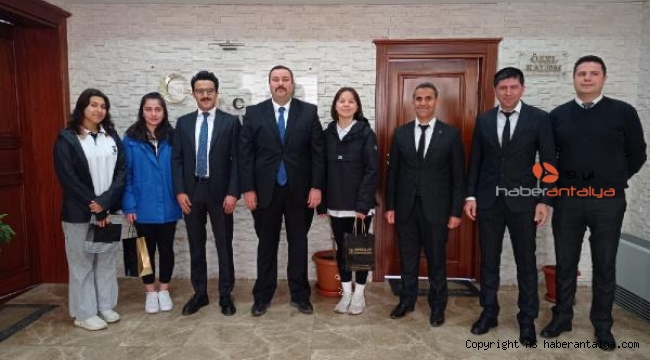 Başarılı güreşçilere ödül