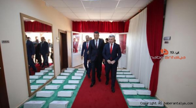 Çanakkale Zaferi'nin 107'nci yılı Kaş'ta kutlandı