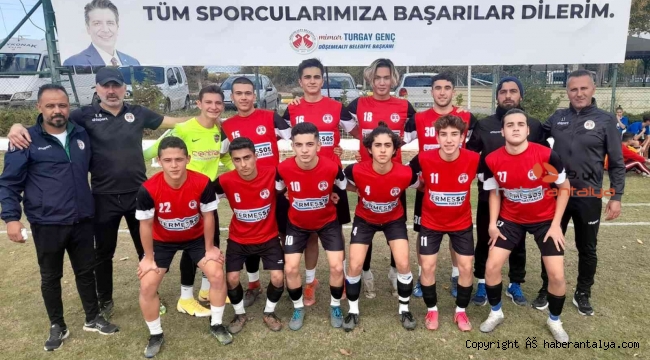 Döşemealtı futbol takımı U-18 liginde şampiyon