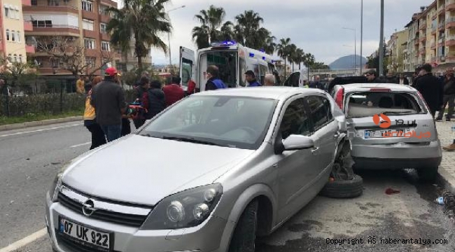 Gazipaşa'da trafik kazası: 1 ölü, 2 yaralı
