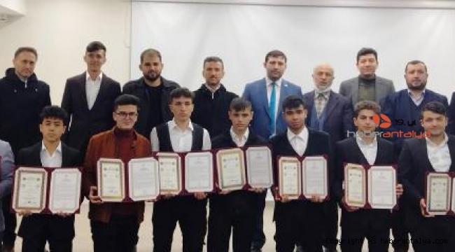 Hafızlık eğitimini tamamlayanlara belge verildi