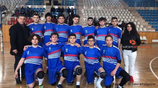 Kumluca'da voleybol heyecanı