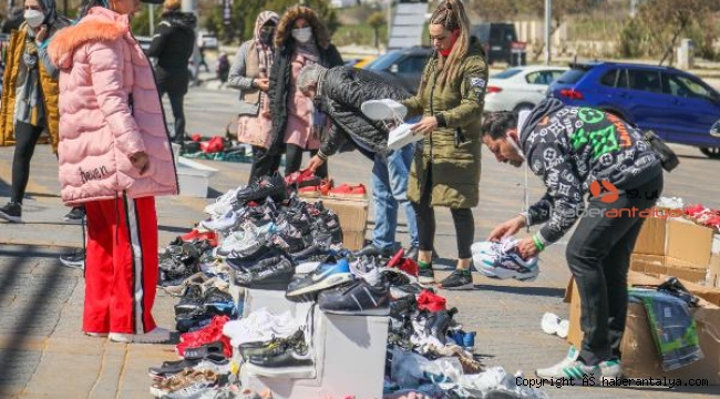 Nevruz pazarı, pandemi arasının ardından tekrar açıldı