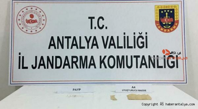 Otomobilde uyuşturucu ele geçirildi 