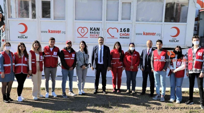 Rektör Kalan'dan kök hücre ve kan bağışına çağrı