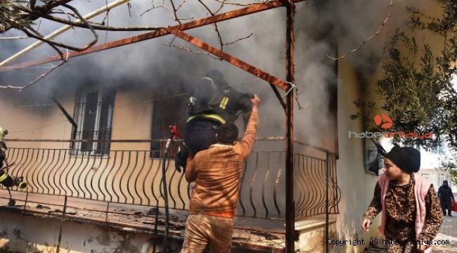 Yeni evli çiftin dairesi, alev alev yandı !