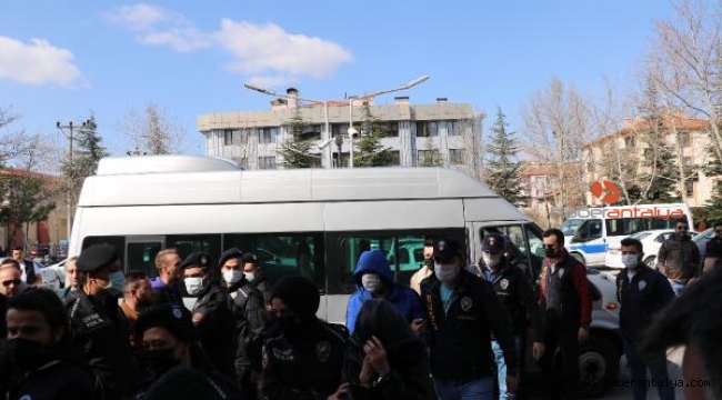 5 bin 321 esnafı dolandıran şüpheliler adliyede