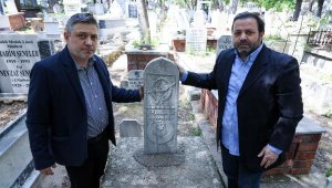 70 bin mezar taşını inceleyip Atatürk'ün istihbaratçısına ve şehit pilota ulaştı
