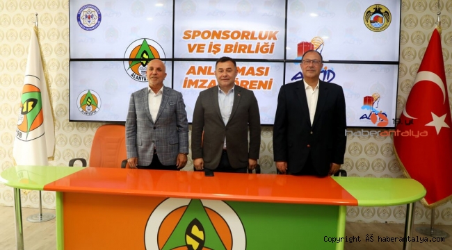 Alanya'da sahil büfelerinin bir kısmı Alanyaspor'a gelir olacak