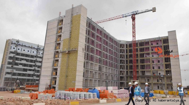 Antalya Şehir Hastanesi inşaatının yüzde 48' tamamlandı