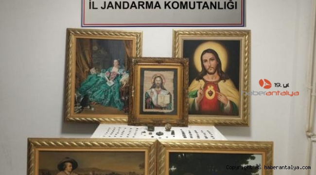 Antalya'da tarihi eser kaçakçıları birer birer yakayı ele verdi 