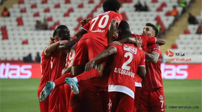 Antalyaspor durdurulamıyor; Seri 10 maça çıktı