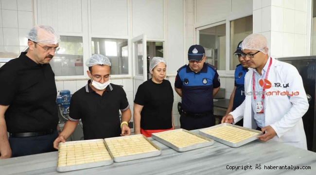 Bayram öncesi market ve imalathanelere zabıta denetimi