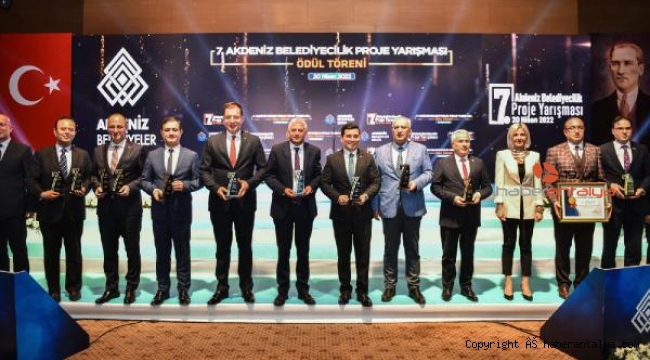 Belediyelerin 'en'leri ödüllendirildi
