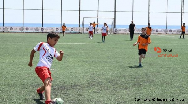 Beymelek Kupası'nı Yunus Emre İlkokulu kazandı