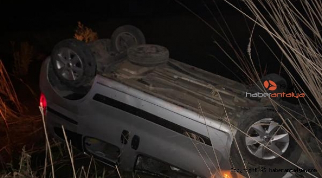Dere yatağına devrilen otomobilde 5 yaralı