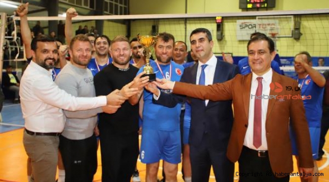 Dostluk Kupası'nın şampiyonu Akçayspor