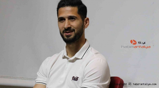 Emre Akbaba, "Galatasaray'da kalsaydım ritim bulamazdım"