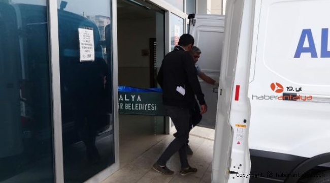 Evlatlık verdiği oğlu tarafından öldürülmüştü; cenazesi teslim alındı