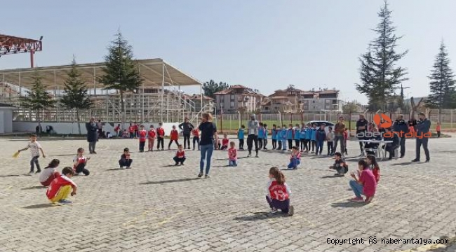 Geleneksel çocuk oyunları şenliği yapıldı
