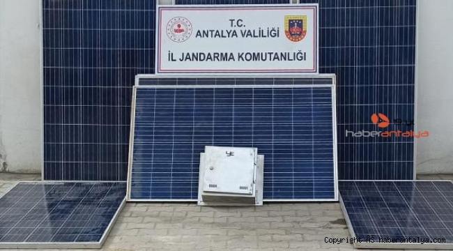 Güneş paneli çaldıkları iddiasıyla yakalandılar