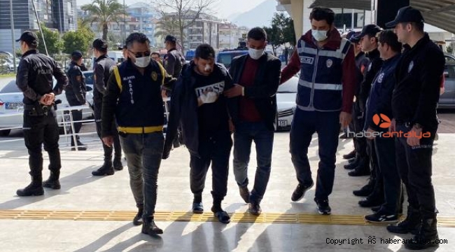 Husumetli aileler arasında kavga: 14 yaralı, 8 tutuklama