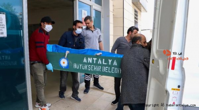 Irmakta cesedi bulunan Fırat'ın cenazesi, babasına teslim edildi