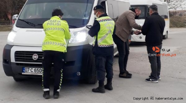 Jandarmadan servis araçlarına denetim